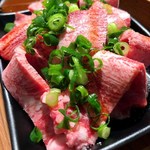 じごろ七厘焼肉 金べこ - 
