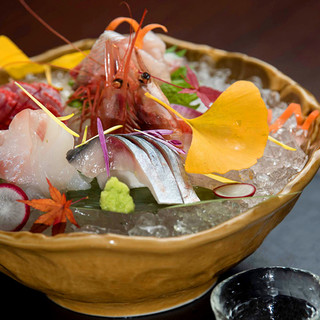 料亭出身の職人とイタリアンのシェフが手掛ける季節の逸品