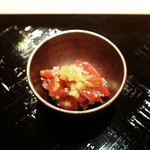 桜坂 加とう - まぐろ塩ユッケ