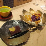 くろぎ - モンブランと栗蒸し羊羹　もちろん自家製