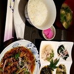 きときと - 和牛と焼き豆腐のすきやき風煮込みランチ