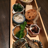和 is 魯菴 - おばんざい盛り合わせ