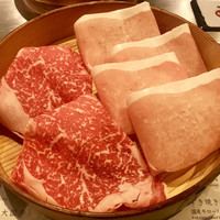 しゃぶしゃぶ 山笑ふ 表参道店 - 豚と牛