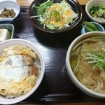 辰ノ井 - かつどん定食　860円