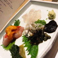 炭火割烹 大嶋 - 【炙り造里】虎河豚　海苔醤油、金目鯛　雲丹醤油