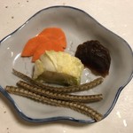 鰻はし本 - 骨せんべいと漬物