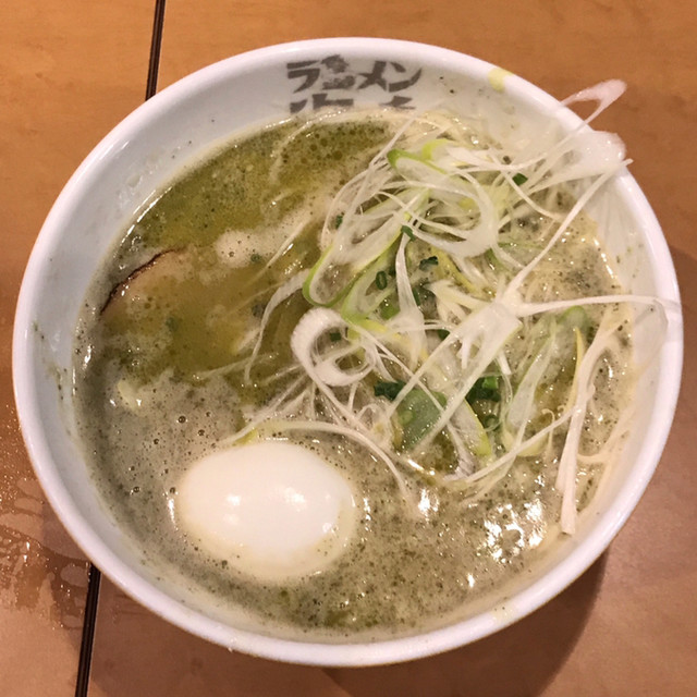 ラーメン海鳴 博多デイトス店>