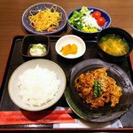 白木屋 - 牛肉スタラー定食+パスタ&サラダ800円