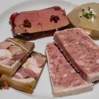 シャルキュ - 2019.1 アシエット・ド・シャルキュトリ（1,400円）おまかせシャルキュトリ盛り合わせ3種類