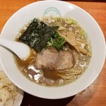 麺屋 六感堂 - 煮干中華そば（水曜限定の背脂なし）
