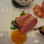 礼華　青鸞居 - 鴨肉の燻製、アンズソース（本日の前菜盛り合わせ）