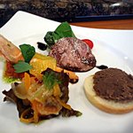 She'll be - 【前菜】サーモン・バケット（牛赤ワイン煮込み乗せ）