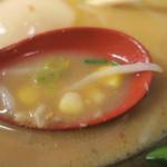 王時計 - みそバターラーメンの具を喰らう