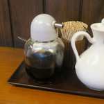 王時計 - 卓上の様子