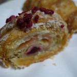 クロワッサン　イスパハン