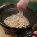 季節料理 なみき - 帆立と油揚の炊き込み御飯