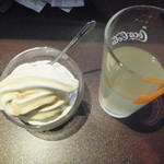 快活CLUB - 料理写真:ウェルカムドリンク＆ソフトクリーム(2018.12.29)