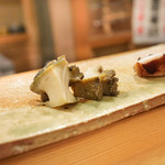 東麻布 天本 - 宮城七ヶ浜とこぶし、三浦鴨居のたこ