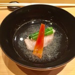 鮨 とかみ - 白河甘鯛を京都の金時人参、ほうれん草と一緒に