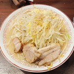 柴田商店 - とんこつ野菜ラーメン(並)税込650円