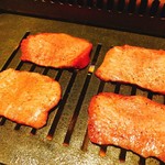 焼肉 ジャンボ - 