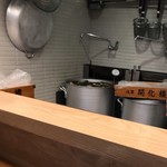 銀座 八五 - 開化楼の箱が見えます