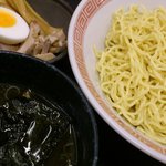 つけ麺とつけ麺の具。