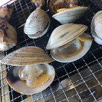 湘南浜焼きセンター　海女小屋 - パックリパックリパックリ。試合開始早々にお開き