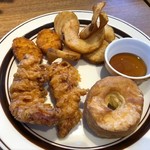 ケンタッキーフライドチキン - カーネルクリスピー／チキンナゲット／カーネリングポテト／ビスケット