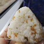 米屋のおにぎり屋　菊太屋米穀店 - ちりめん山椒