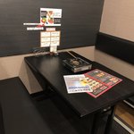 鉄板鍋屋 ひらの兆治 - テーブル席