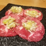 和牛A5雌牛と熟成牛舌 肉屋いちゆく - 