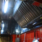 麺　藏藏 - ピカピカのダクト（これで４年目ですよぉ！）