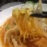 麺　藏藏 - 麺は多かん水中太ちぢれ玉子麺