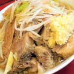 ラーメン二郎 - ラーメン小＋ニンニク多め