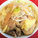 ラーメン二郎 - ラーメン小＋ニンニク多め