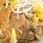 ラーメン二郎 - 豚