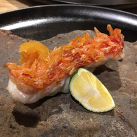 銀座くどう - 焼き物：金目鯛の鱗焼き　カラスミおろしで 鱗がパリパリ！これは美味しい。カラスミおろしだけでも美味しい。