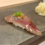 鮨かみやま - しまあじ