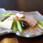 徳山鮓 - 公魚、猪・熊・鹿のテリーヌの山椒ソース、隠元の荏胡麻和え、種々の野菜