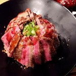 佰食屋 - ステーキ丼のアップ