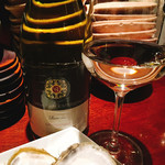 ワイン厨房 晩酌邸 - チリのシャルドネ×牡蠣うまし。