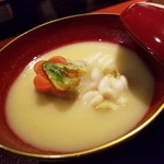 蔵屋敷 LUNA - ◆「椀盛り」 ・胡麻豆腐と鱈の白子白味噌仕立て