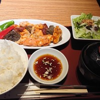 焼肉 しんうち 神楽坂 - 