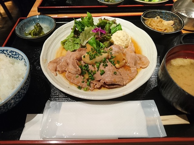 昌 明治神宮前 魚介料理 海鮮料理 食べログ