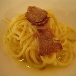 アフェット - 生パスタ「タリアテッレ・イン・ブロード」　白トリュフ掛けＵＰ