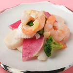 中国菜館 志苑 - 海鮮三種のあっさり炒め