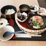 Toro Mugi - 揚げ出し豆腐とｺﾞﾛｺﾞﾛ野菜の