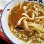 みうらうどん - 肉つけうどん、スリだねと天かす投入♪