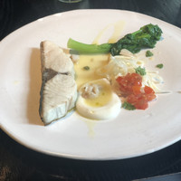 ラ・ボンヌターブル - 